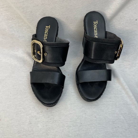 Black, platform slip in wedge with side gold buckle. Size 7 - Picture 2 of 5